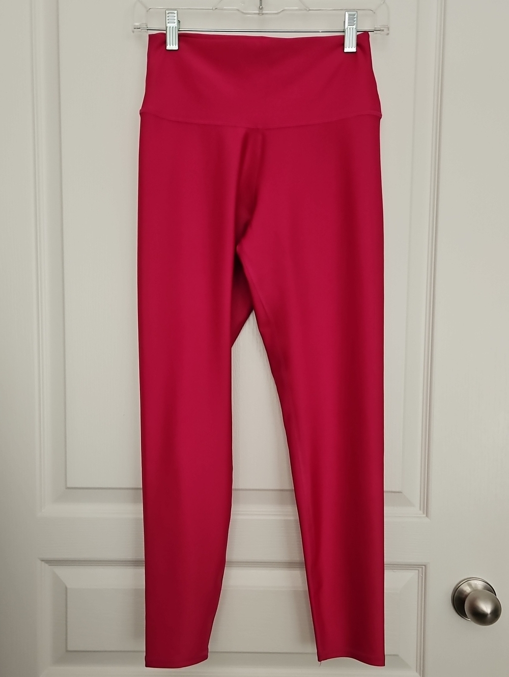 ALO Yoga High-Waist Leggings in Bright Pink